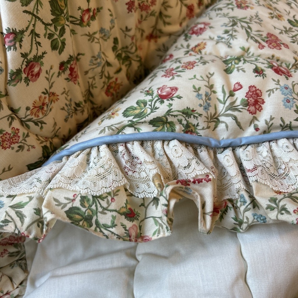 Croscill Queen Bedspread VTG 2 Shams + Bedskirt Cottagecore Ruffled Lace Floral